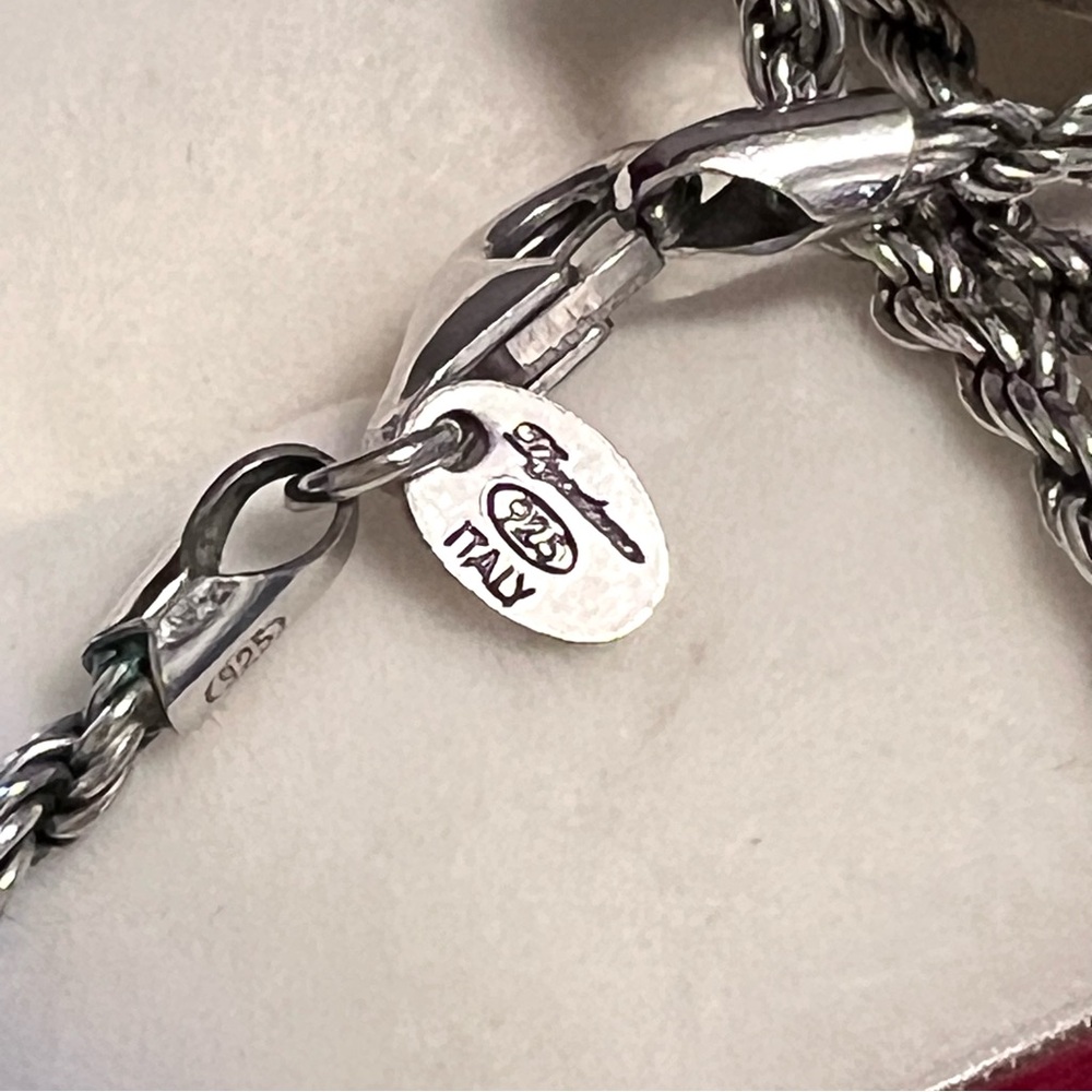 Hand-crafted Sterling Silver Guru Rinpoche Tibetan Buddhist Amulet/Rope Chain - Picture 8 of 10
